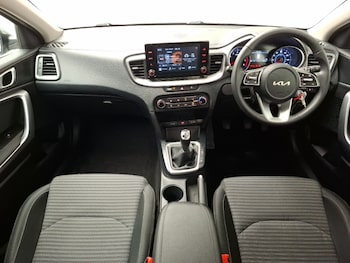Used Kia Ceed 2022 for sale - 75424383: Photo