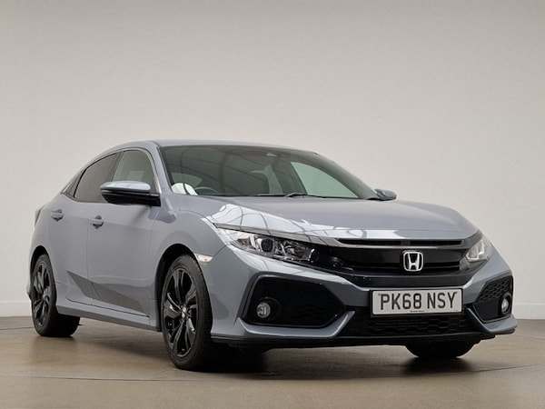 Used Honda Civic 2018 for sale - 76052365: Photo 1