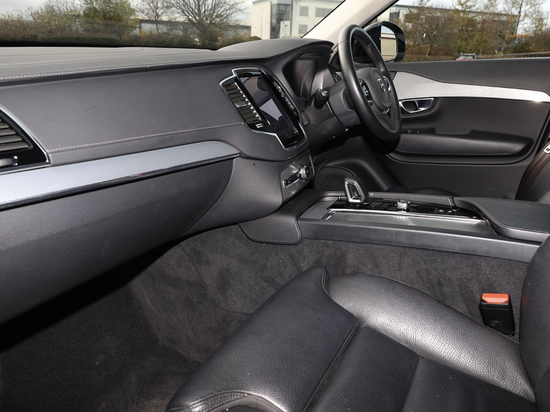 Used Volvo XC90 2022 for sale - 76721904: Photo 2