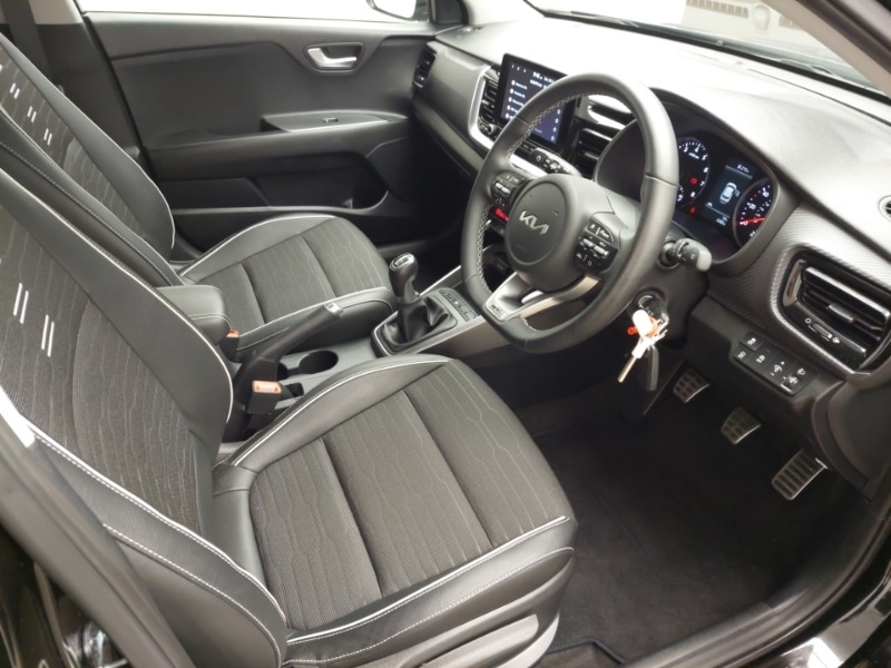 Used Kia Stonic 2023 for sale - 76518735: Photo 13