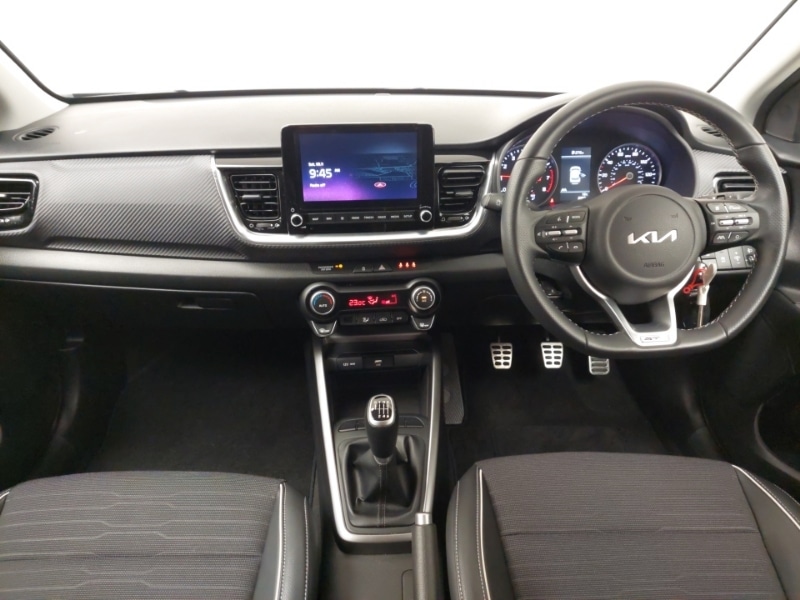 Used Kia Stonic 2023 for sale - 76518735: Photo 2