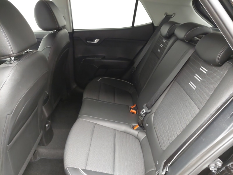 Used Kia Stonic 2023 for sale - 76518735: Photo 6