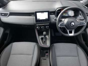 Used Renault Clio 2024 for sale - 74354743: Photo