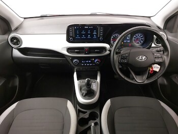 Used Hyundai i10 2022 for sale - 76543690: Photo