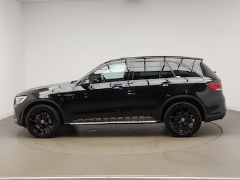 Used Mercedes-Benz GLC 2022 for sale - 77922682: Photo