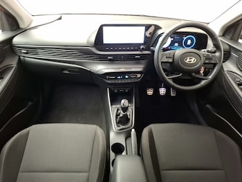 Used Hyundai BAYON 2024 for sale - 76135120: Photo 2