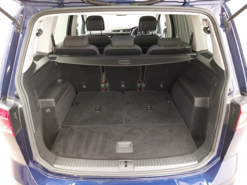 Used Volkswagen Touran 2018 for sale - 76606244: Photo 8