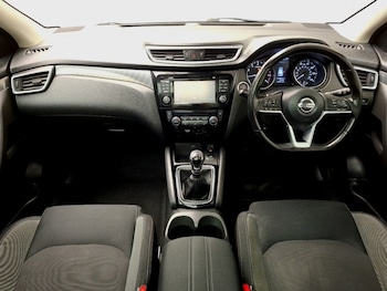 Used Nissan Qashqai 2017 for sale - 78511743: Photo
