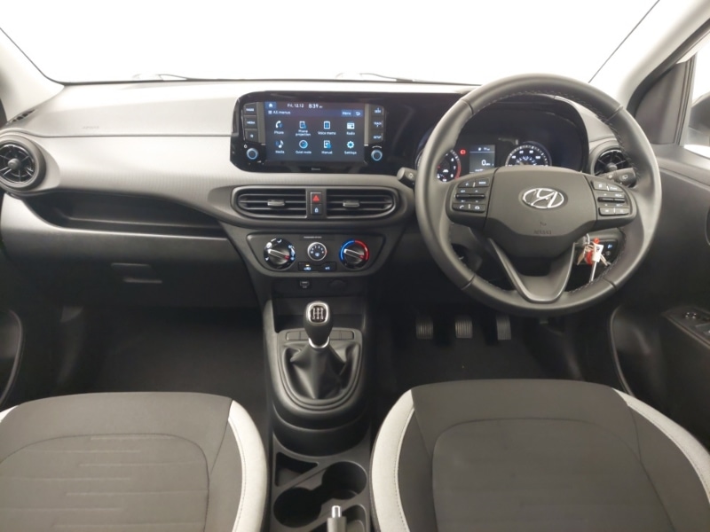 Used Hyundai i10 2022 for sale - 76920444: Photo 2