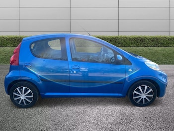 Used Peugeot 107 2011 for sale - 79062374: Photo