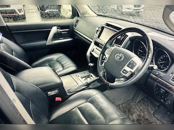 Used Toyota Land Cruiser 2013 for sale - 78979867: Photo