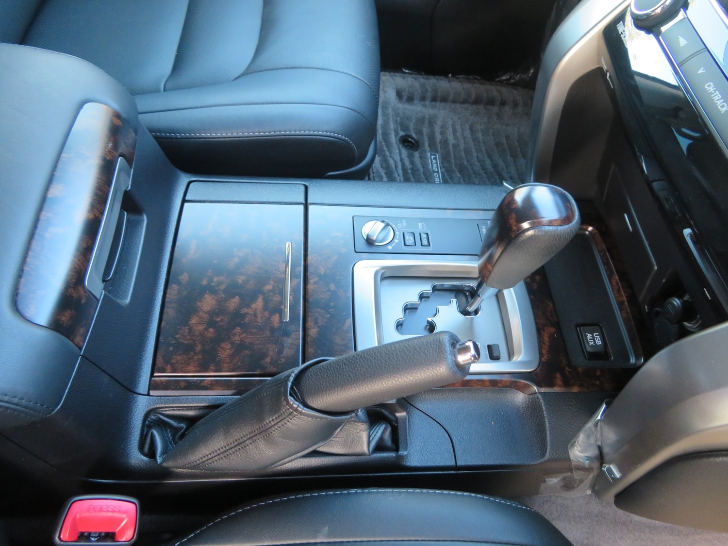 Used Toyota Land Cruiser 2015 for sale - 76635465: Photo 29