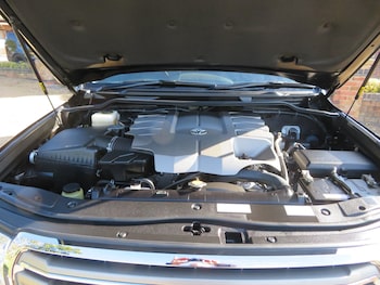 Used Toyota Land Cruiser 2014 for sale - 77336360: Photo