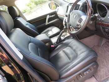 Used Toyota Land Cruiser 2014 for sale - 75931227: Photo