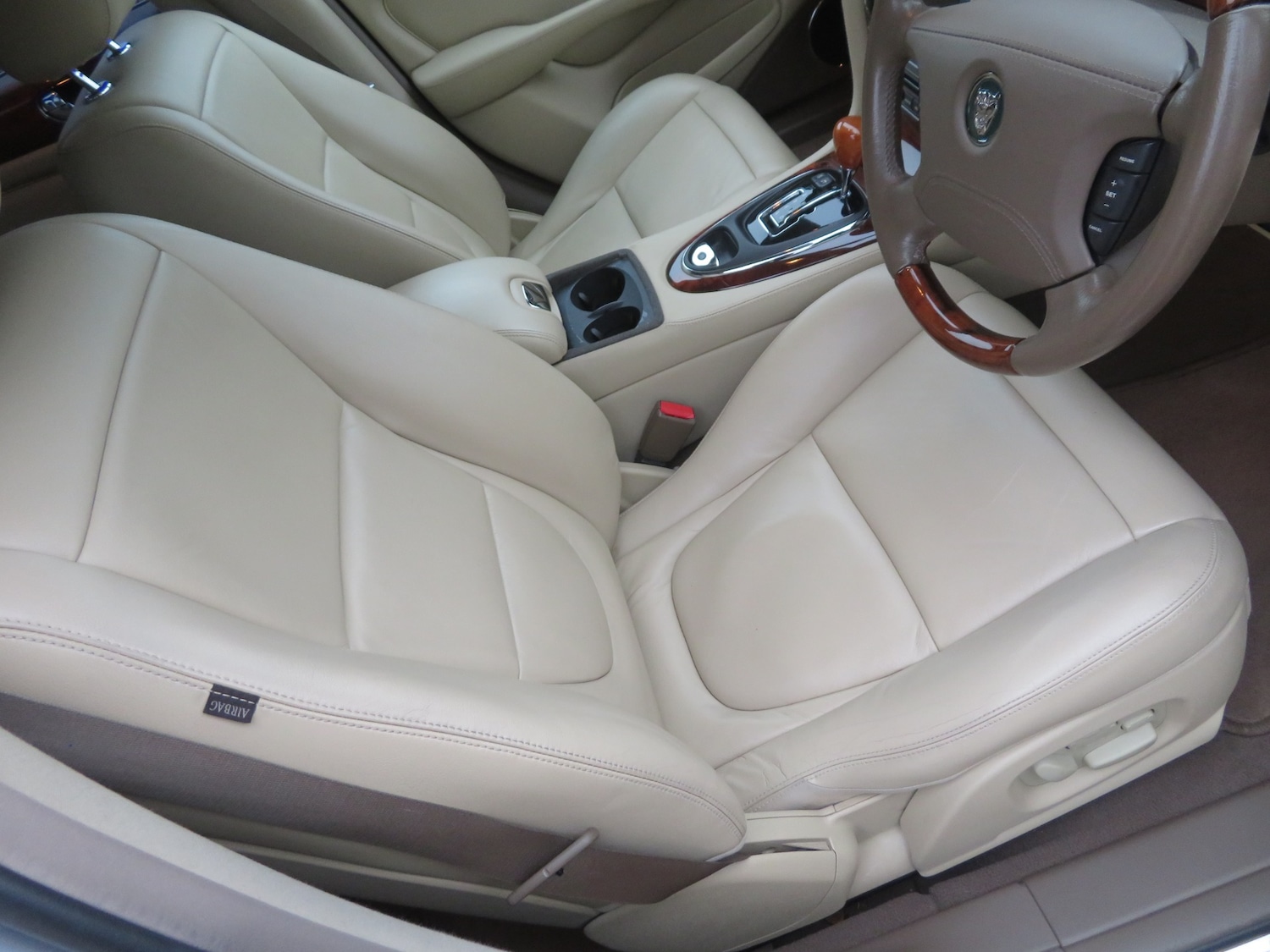 Used Jaguar XJ 2021 for sale - 77179541: Photo 3