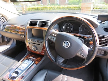 Used Jaguar XK 2011 for sale - 78950056: Photo