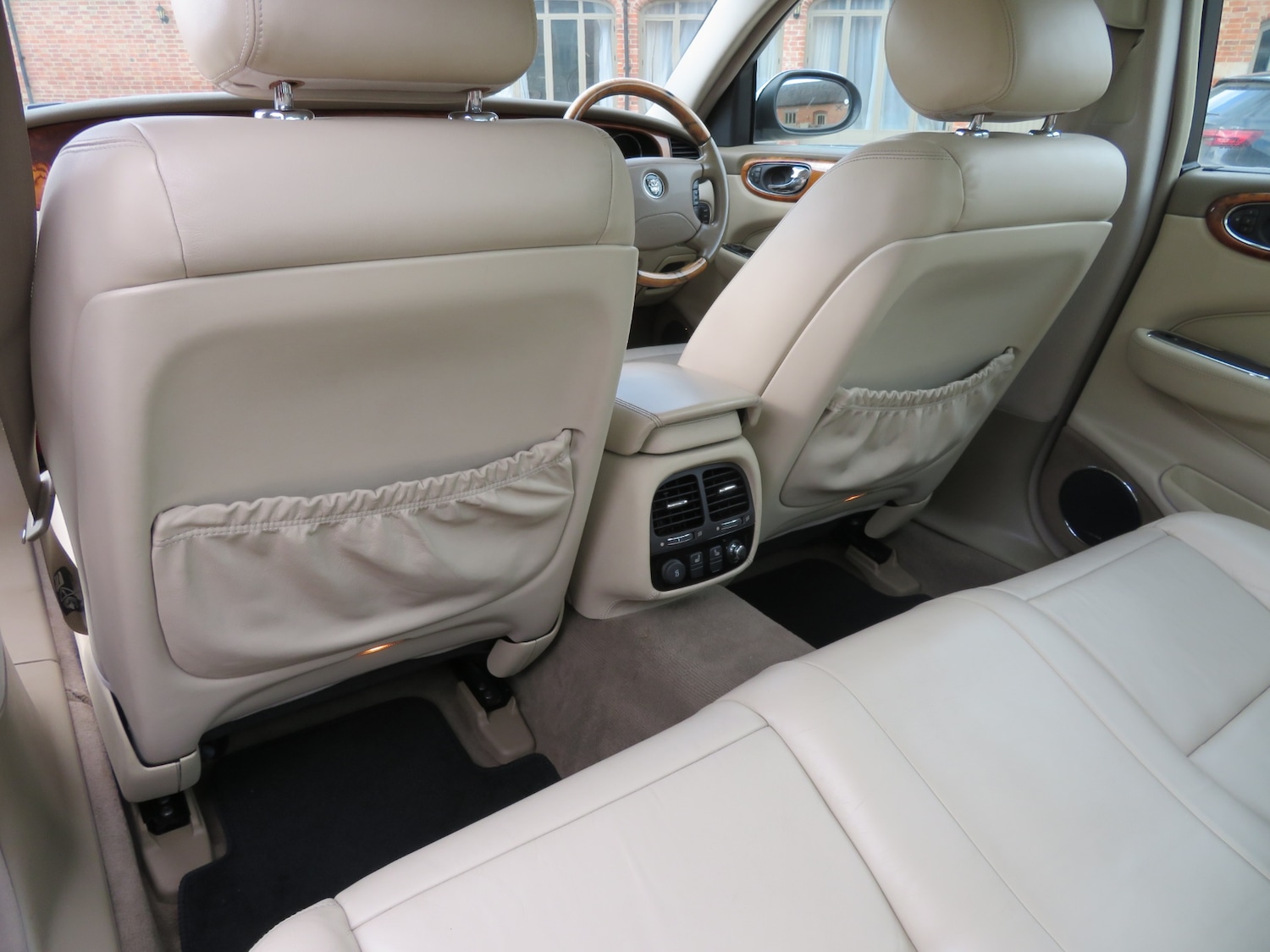 Used Jaguar XJ 2022 for sale - 76100720: Photo 21