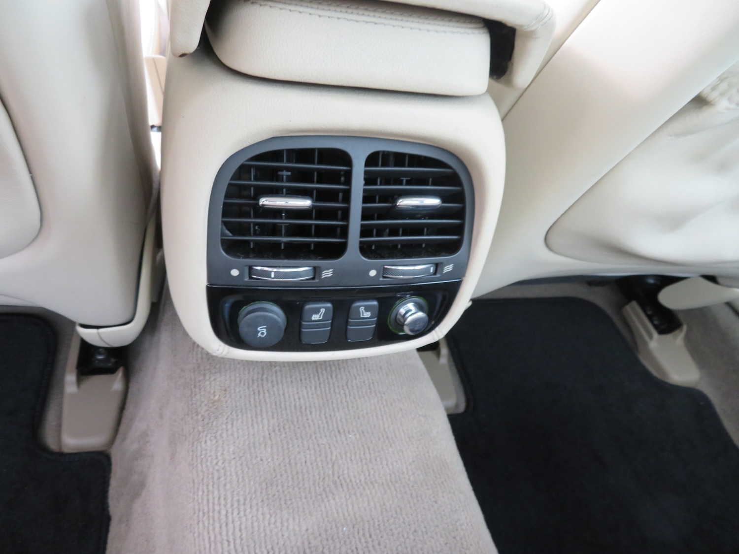 Used Jaguar XJ 2022 for sale - 76100720: Photo 25