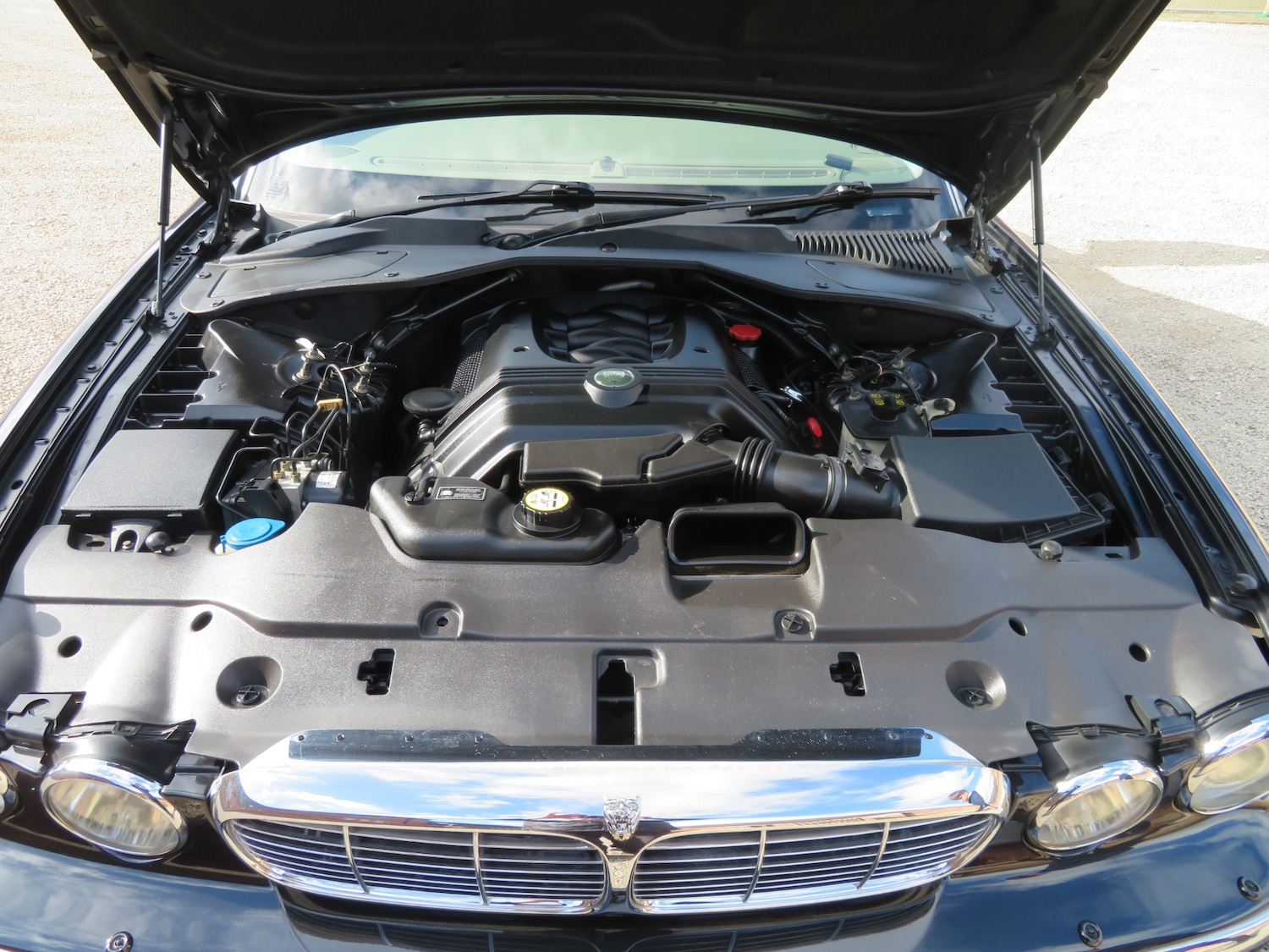 Used Jaguar XJ 2022 for sale - 76100720: Photo 5