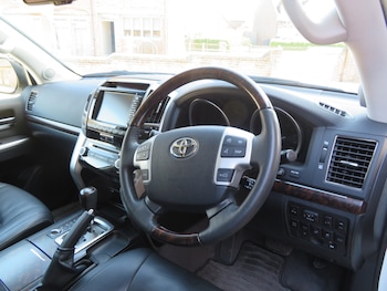 Used Toyota Land Cruiser 2015 for sale - 75144228: Photo