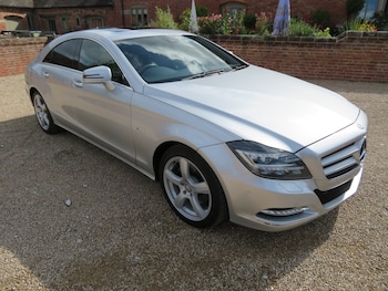 Used Mercedes-Benz CLS 2011 for sale - 78789009: Photo