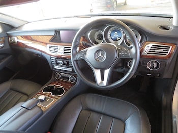 Used Mercedes-Benz CLS 2011 for sale - 78789009: Photo