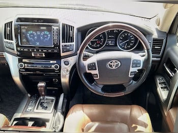 Used Toyota Land Cruiser 2014 for sale - 78280645: Photo