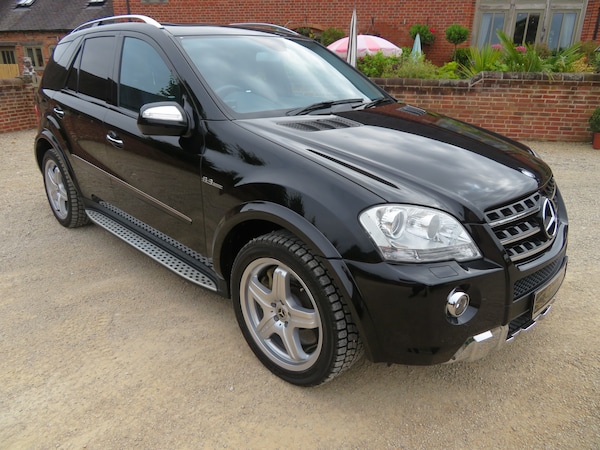 Used Mercedes-Benz M-Class 2010 for sale - 75380951: Photo 1