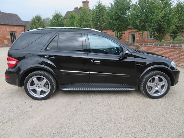 Used Mercedes-Benz M-Class 2010 for sale - 75380951: Photo 9