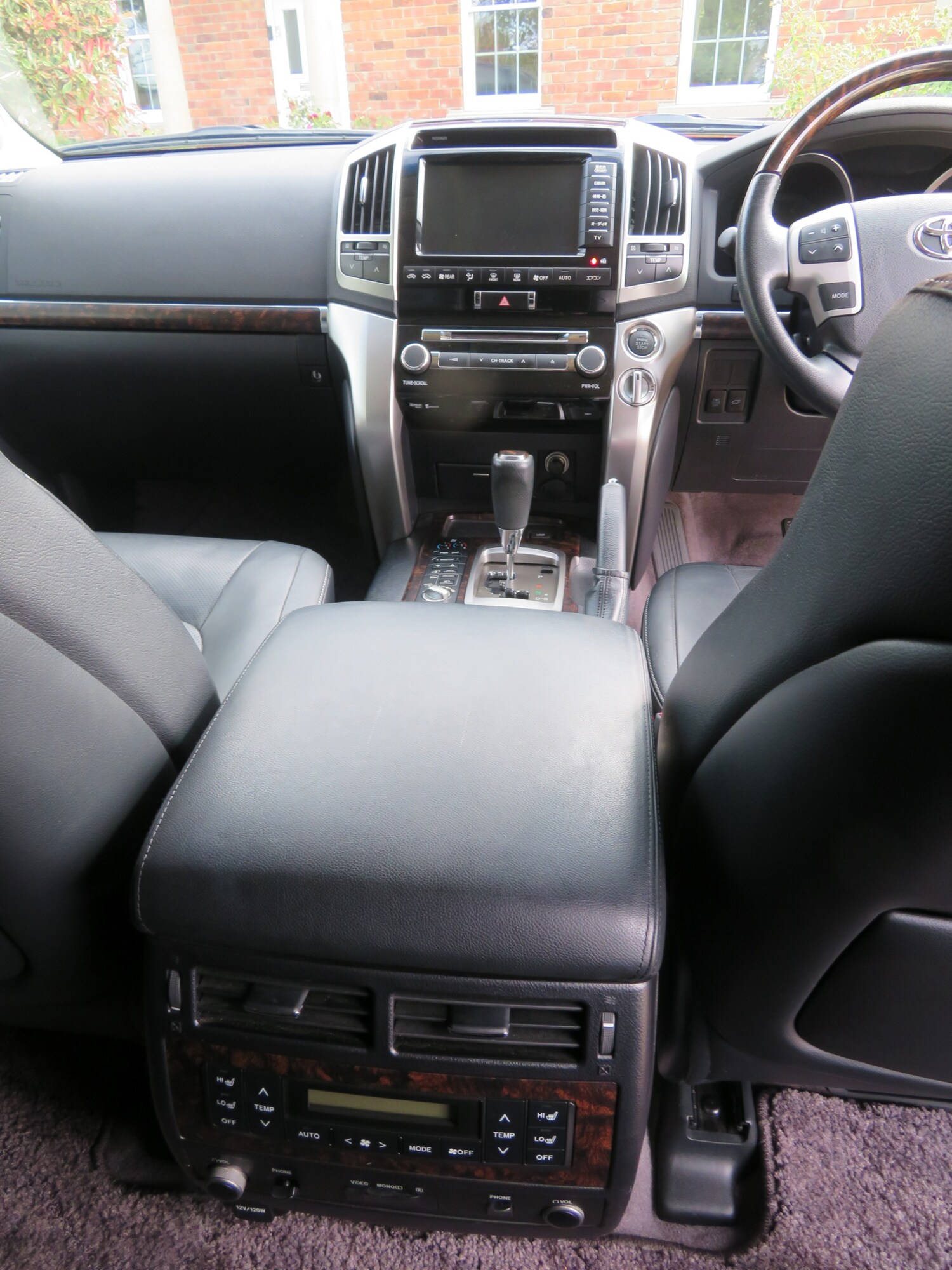Vehicle 29