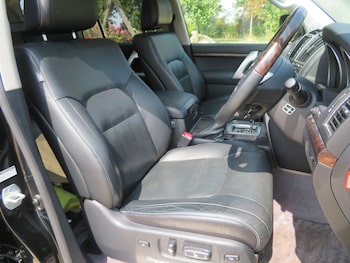 Used Toyota Land Cruiser 2013 for sale - 79242240: Photo