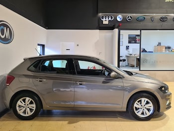 Used Volkswagen Polo 2018 for sale - 75666024: Photo