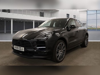 Porsche - Macan