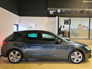 Used SEAT Leon 2019 for sale - 75527740: Photo