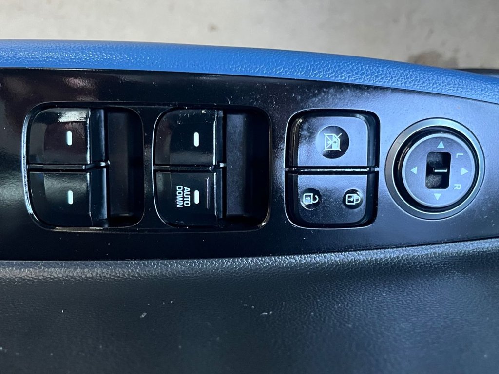 Used Hyundai i10 2016 for sale - 77506980: Photo 24