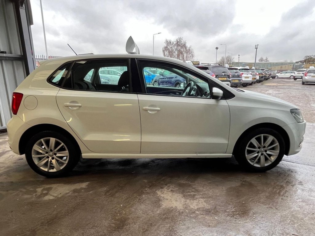 Used Volkswagen Polo 2015 for sale - 77506979: Photo 9
