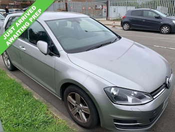 Used Volkswagen Golf 2016 for sale - 78003063: Photo