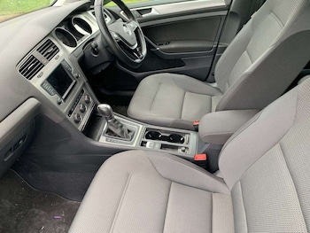 Used Volkswagen Golf 2016 for sale - 78003063: Photo