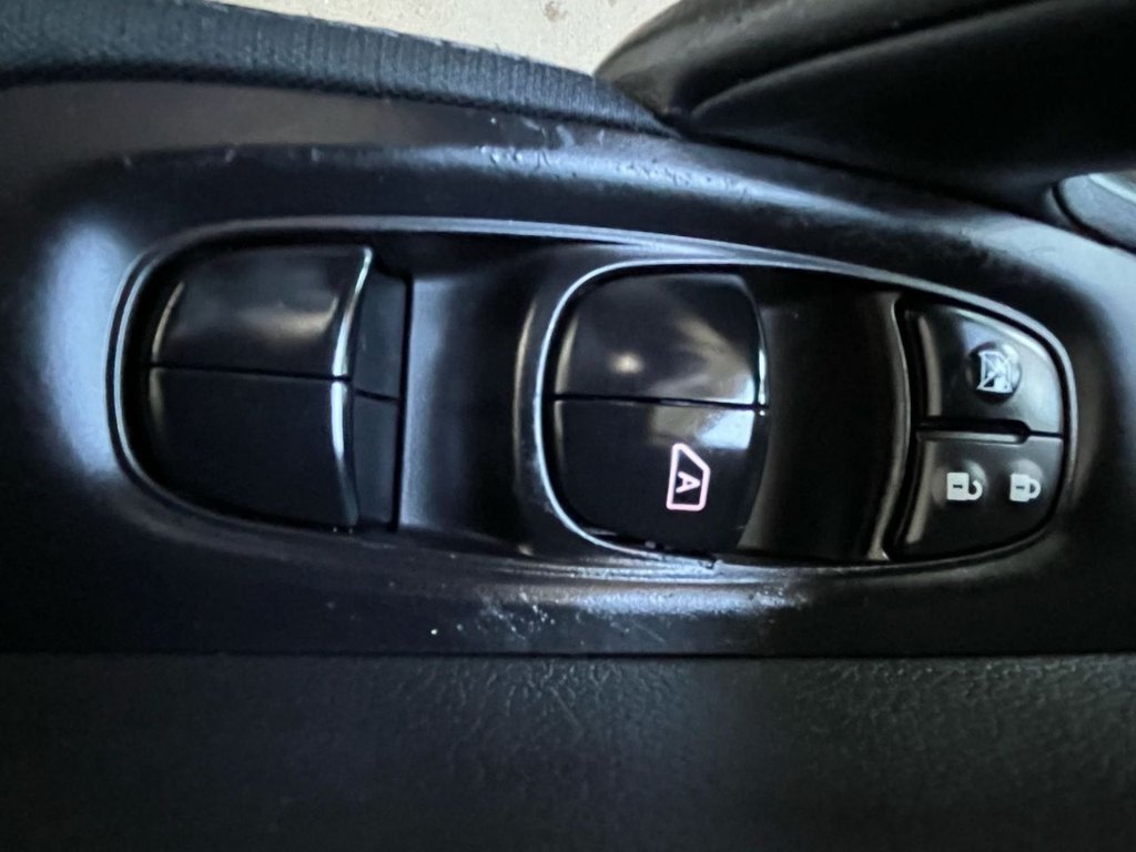 Used Nissan Qashqai 2015 for sale - 77936472: Photo 25