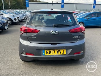 Used Hyundai i20 2017 for sale - 79708804: Photo