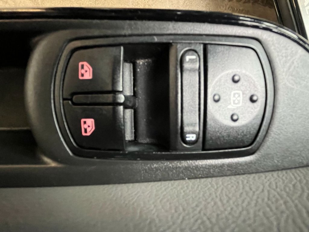 Used Vauxhall Corsa 2015 for sale - 77547087: Photo 25