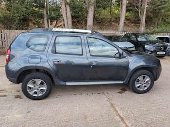 Used Dacia Duster 2017 for sale - 79450307: Photo