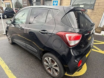 Used Hyundai i10 2017 for sale - 79709083: Photo