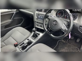 Used Volkswagen Golf 2017 for sale - 79818743: Photo