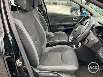 Used Renault Clio 2016 for sale - 77719902: Photo