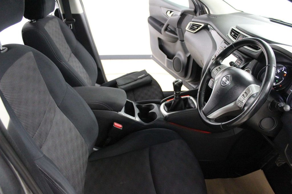 Used Nissan Qashqai 2014 for sale - 77748868: Photo 3