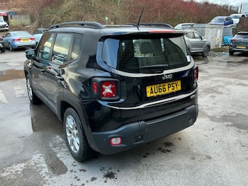 Used Jeep Renegade 2016 for sale - 77594437: Photo