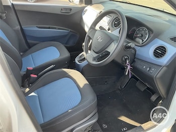Used Hyundai i10 2014 for sale - 79550790: Photo