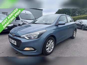 Used Hyundai i20 2017 for sale - 79738181: Photo