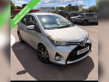 Used Toyota Yaris 2015 for sale - 78773508: Photo